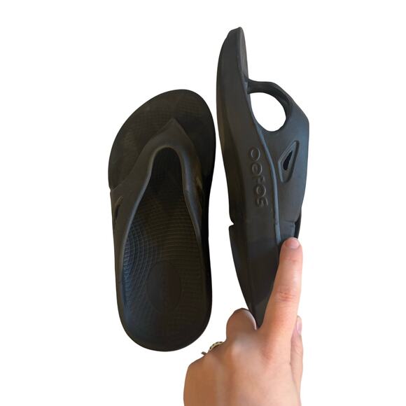 OOFOS WOMEN'S OORIGINAL SANDAL - BLACK US 10, EU 41 - Picture 7 of 7